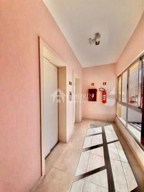 Conjunto à venda, 488 m  por R  1.800.000,00 - Centro - Curiti...