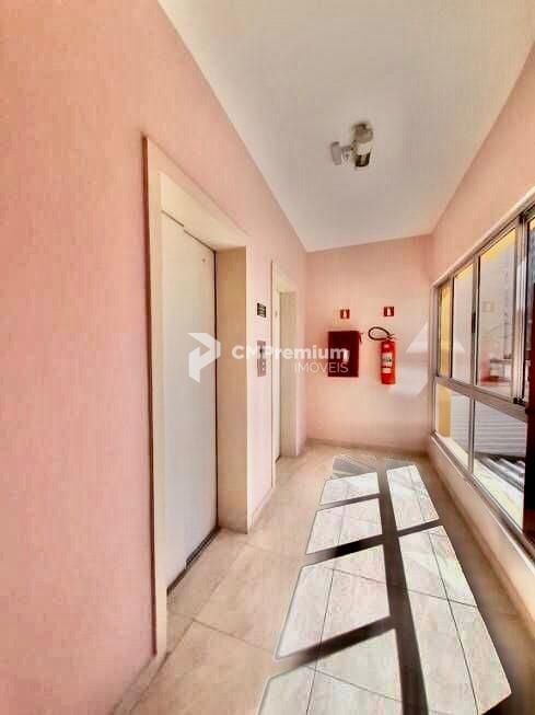 Conjunto à venda, 488 m  por R  1.800.000,00 - Centro - Curiti...