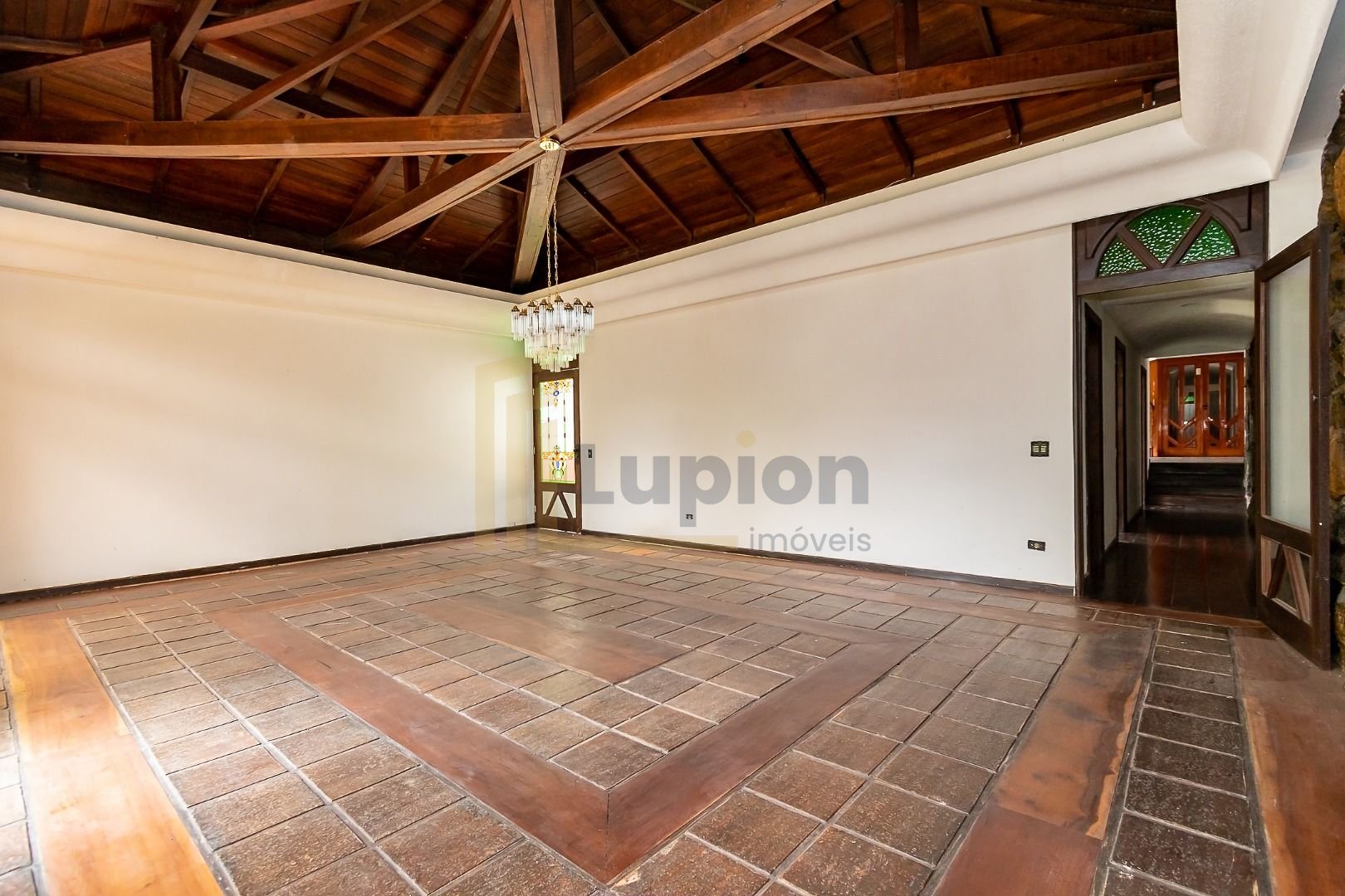 Casa com 5 dormitórios à venda, 1200 m  por R  2.590.000,00 - ...