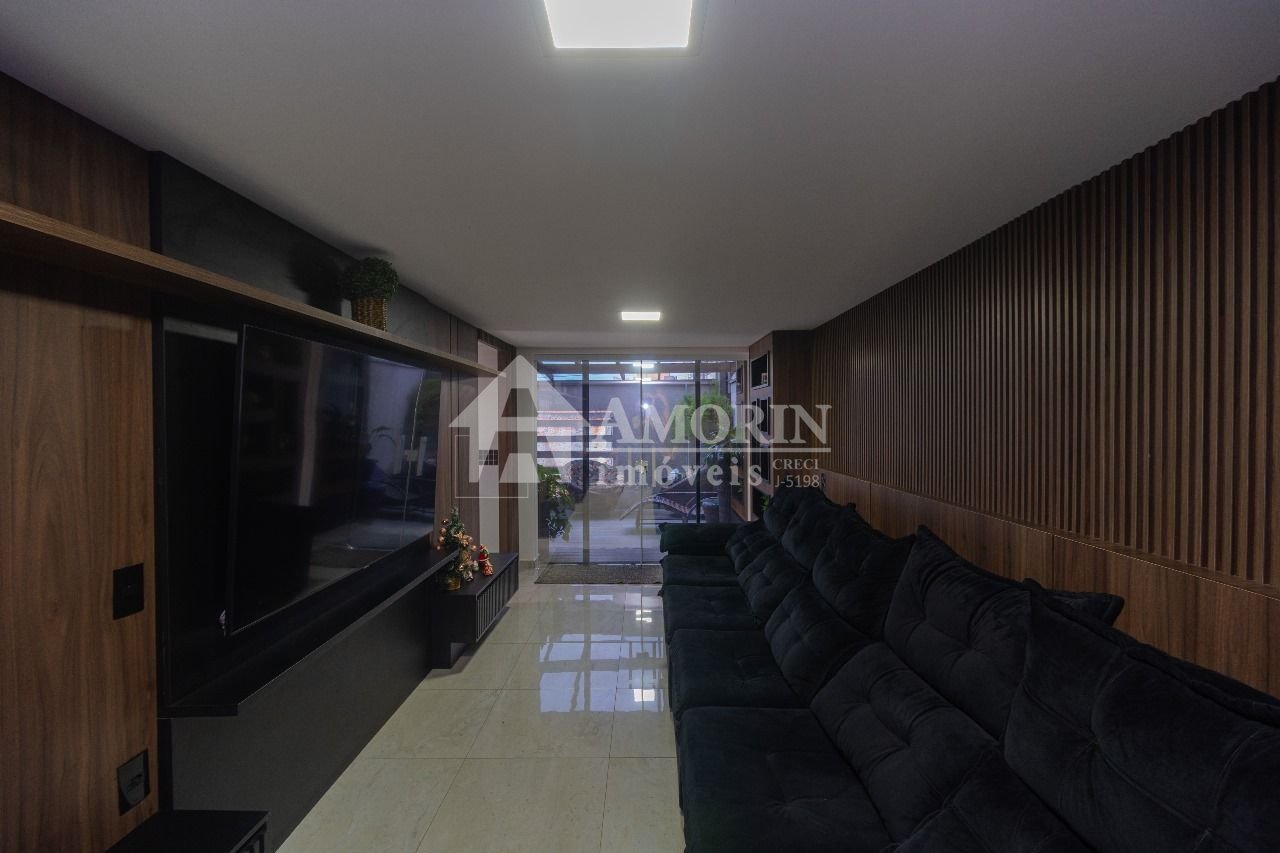 Sobrado com 5 dormitórios à venda, 265 m  por R  900.000,00 - ...