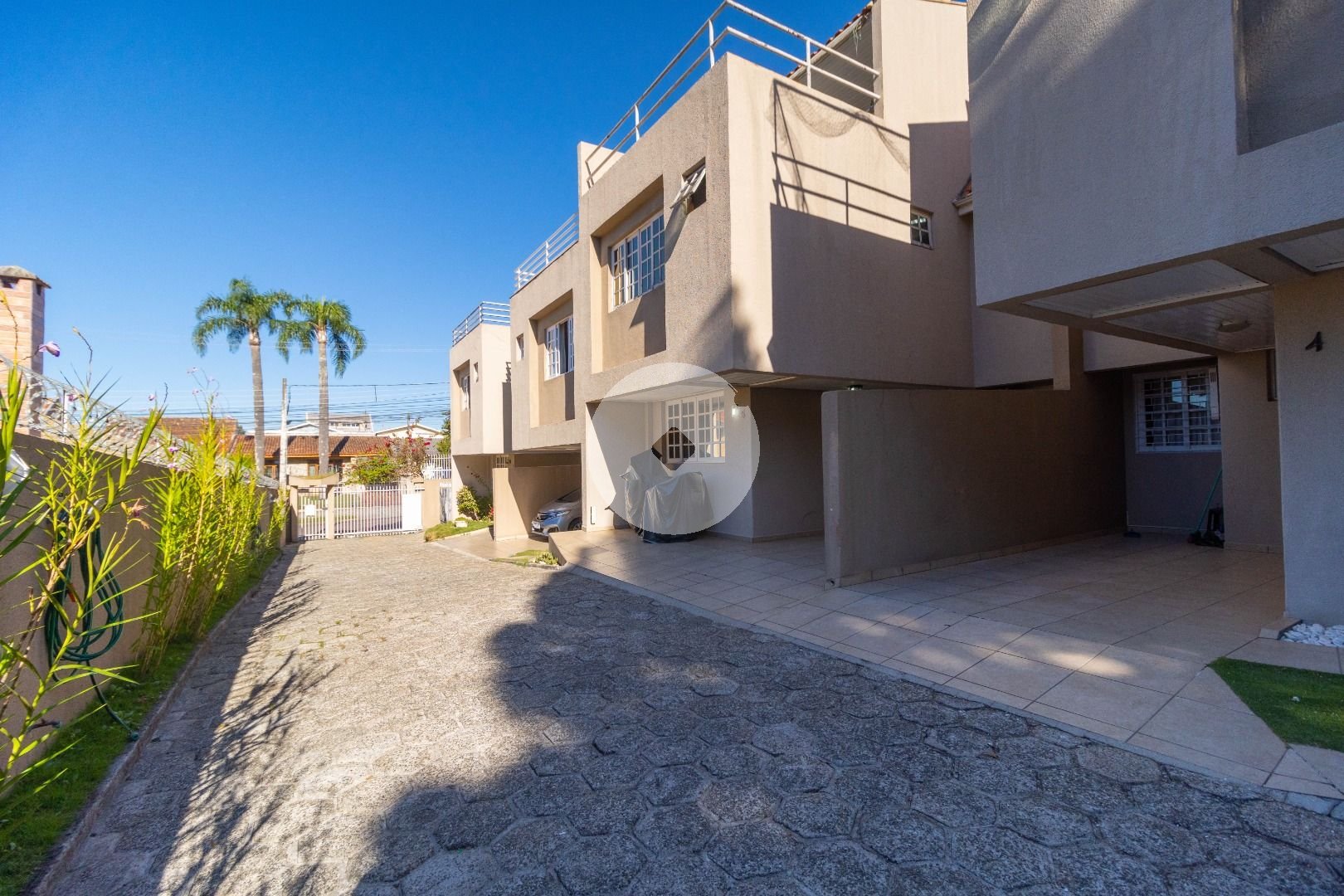 Sobrado com 3 dormitórios à venda, 129 m  por R  665.000,00 - Portão - Curitiba PR