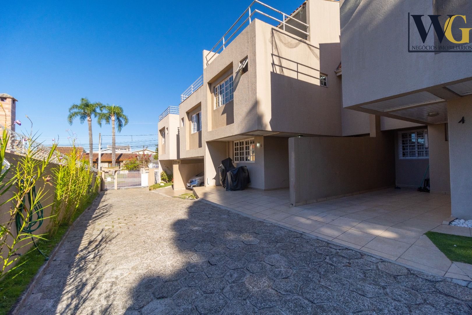 Sobrado com 3 dormitórios à venda, 129 m  por R  665.000,00 - ...