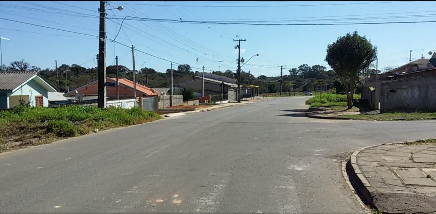 Terreno em Fazenda Rio Grande  Investimento com Potencial de V...