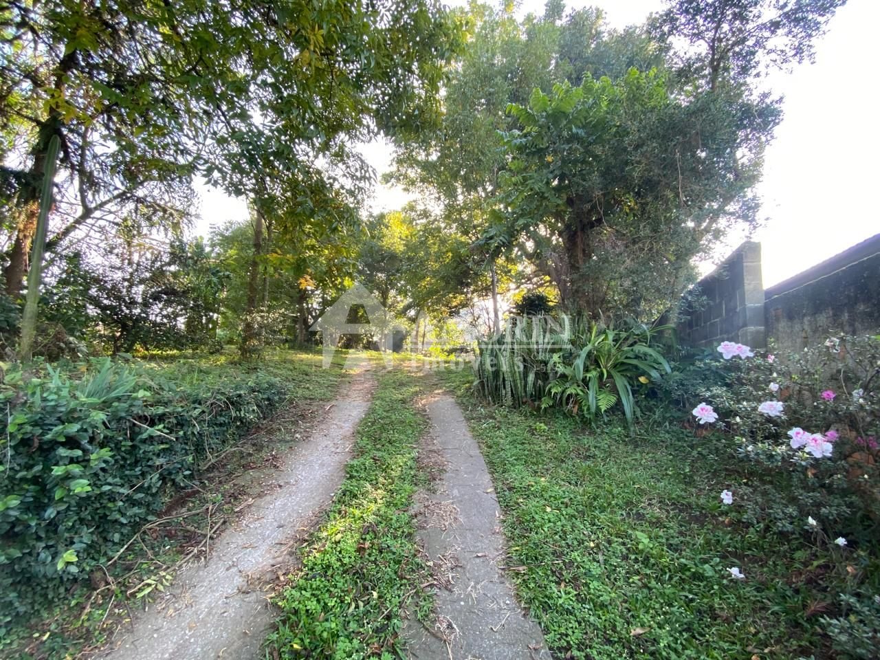 Terreno com 763m  no Portão, Ideal para Condomínio ou Moradia,...