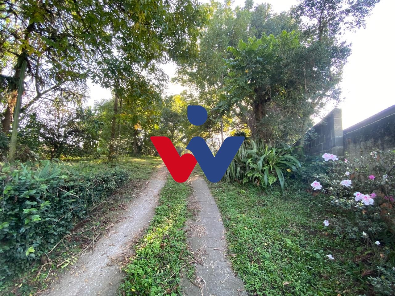 Terreno à venda, 763 m  por R  1.563.900,00 - Portão - Curitib...