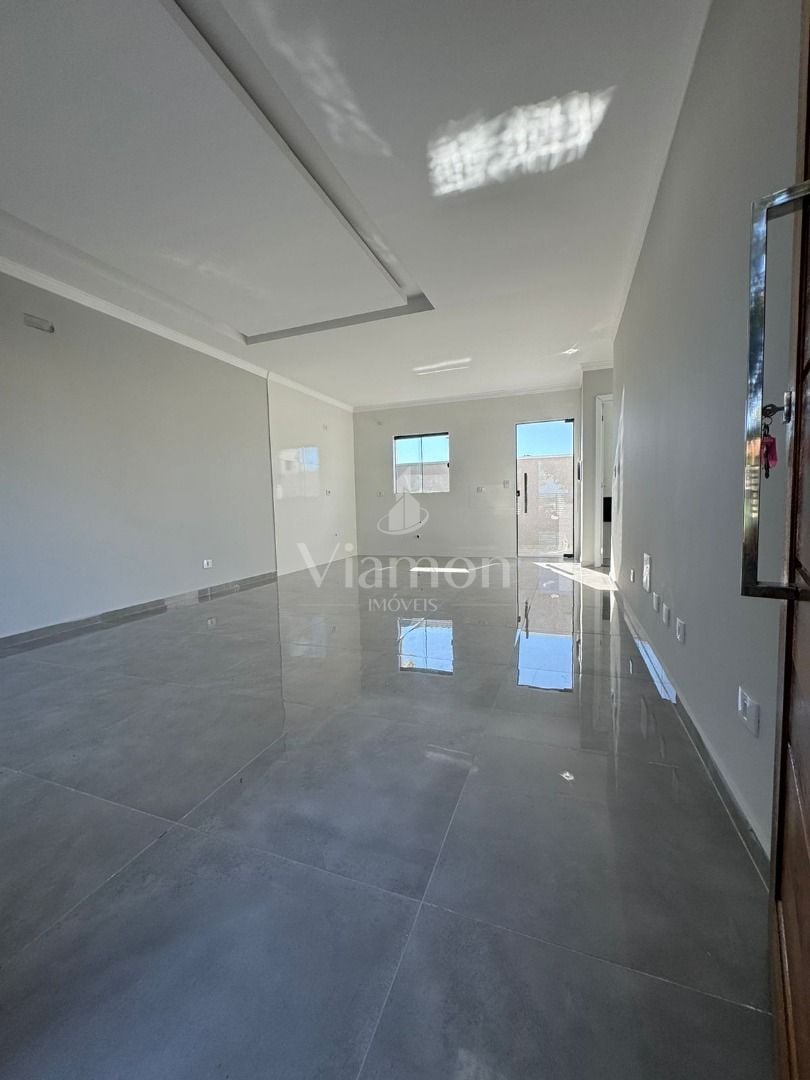 Lindo Sobrado 120m  em Araucária  3 Quartos e Suíte