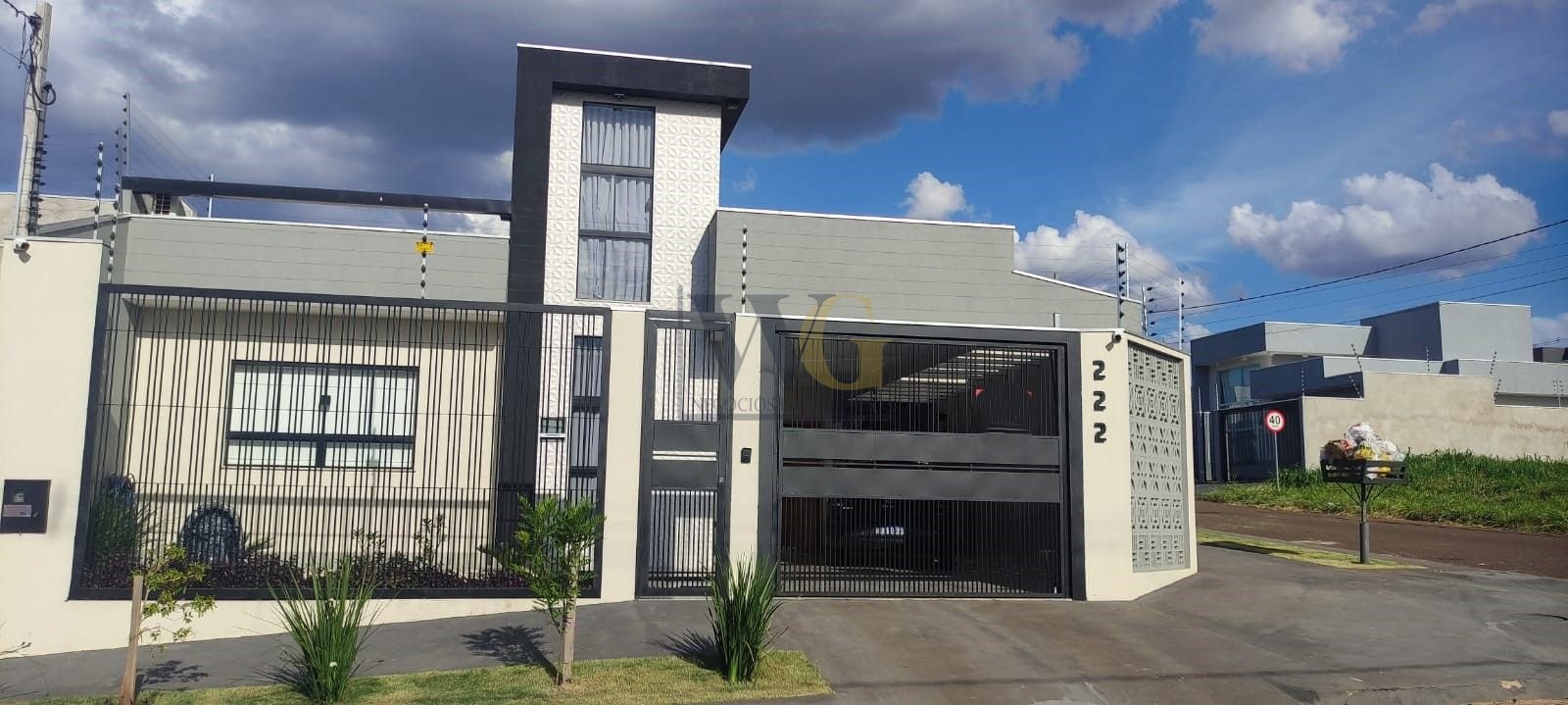 Casa com 3 dormitórios à venda, 170 m² por R$ 1.200.000,00 - J...