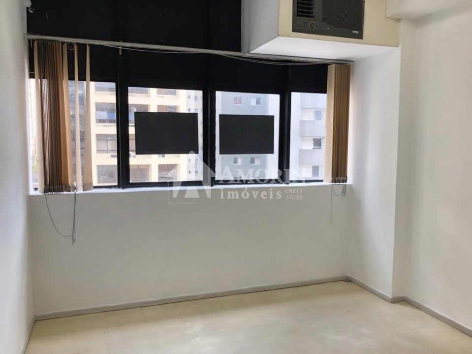 Sala à venda, 31 m  por R  260.000,00 - Batel - Curitiba PR