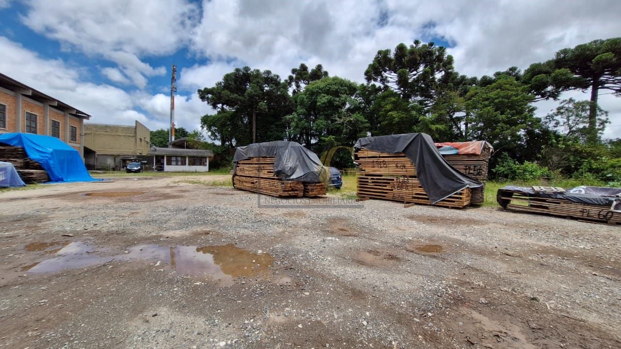Barracão na Cidade Industrial com 1.075m , Pátio Amplo e Escri...