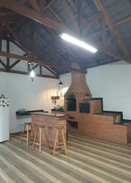 Casa com 3 dormitórios à venda, 351 m  por R  1.365.000,00 - C...