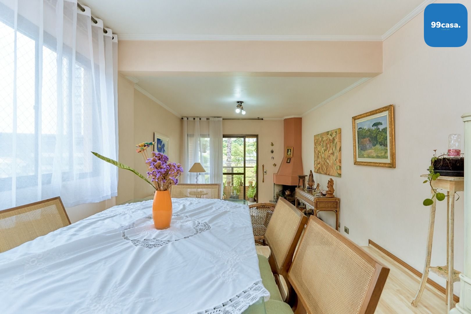 Apartamento 150m  no Cabral com sacada gourmet e lareira por R...