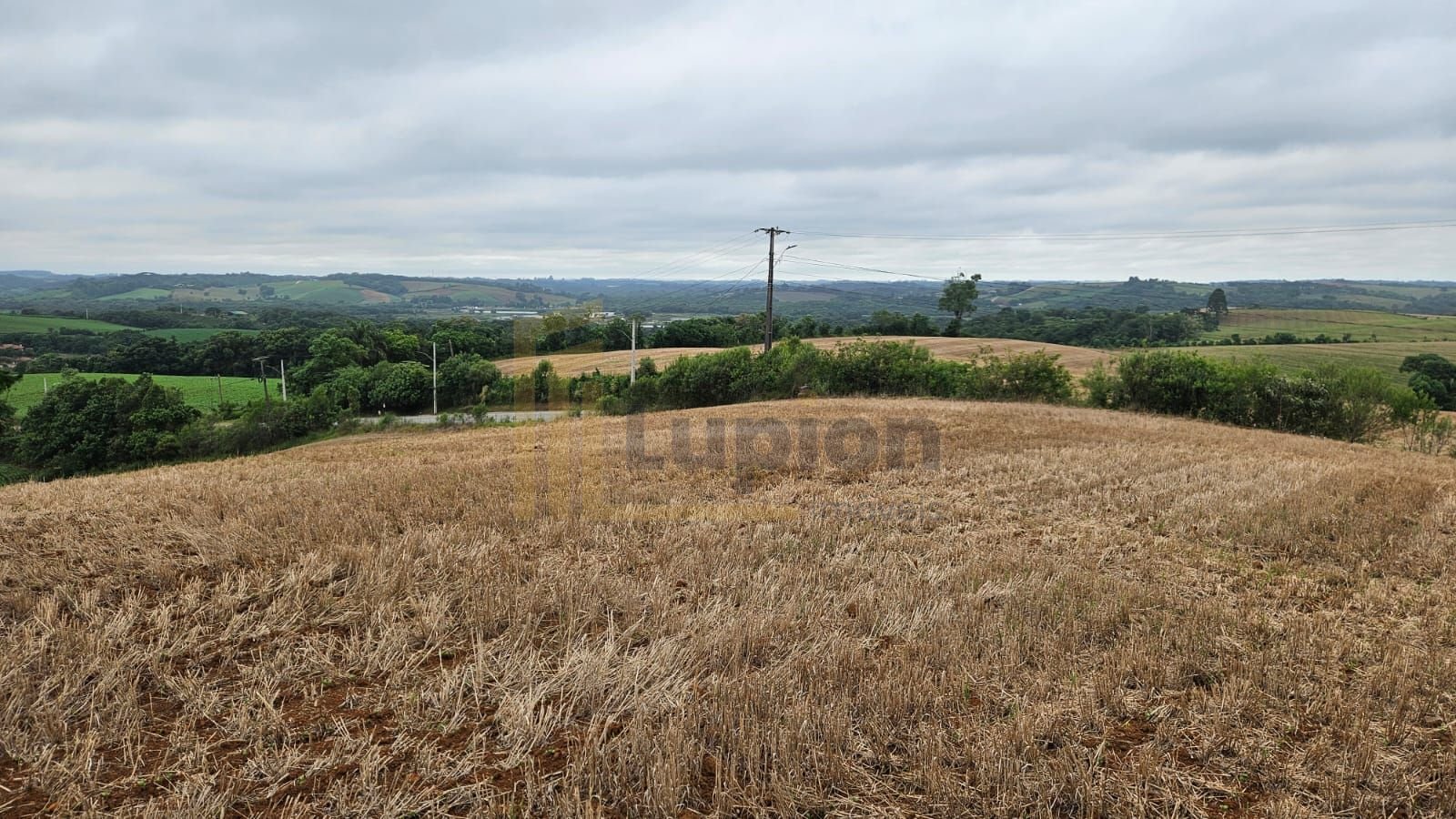 Oportunidade em Araucária  Terreno urbano de 84.700 m  para lo...