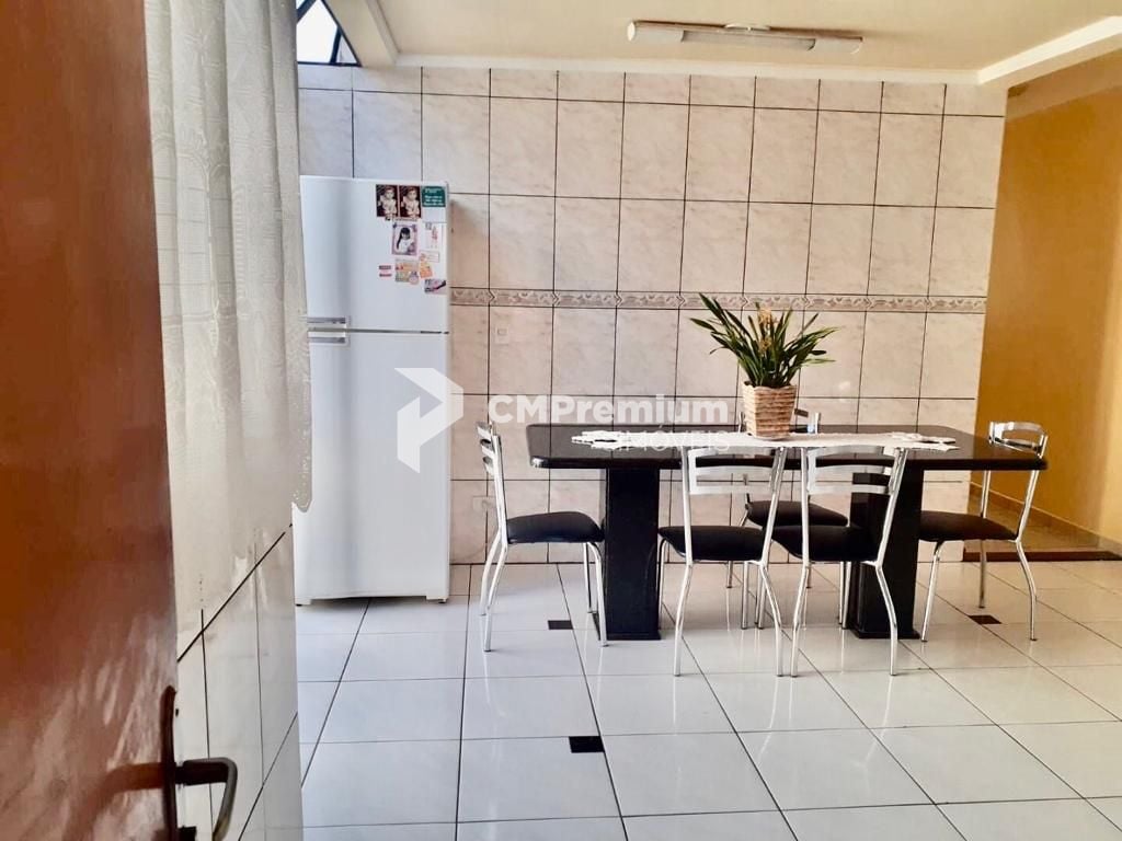 Sobrado com 7 dormitórios à venda, 387 m  por R  1.100.000,00 ...