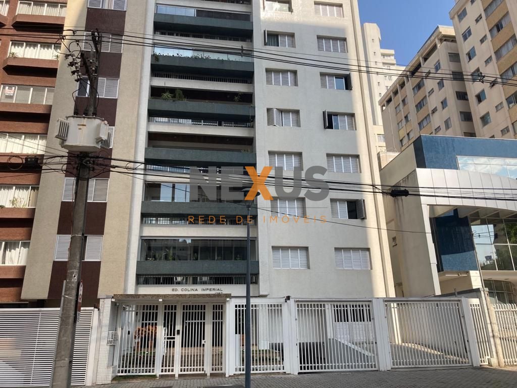 Apto a venda no bairro no Agua Verde por R  1.100.000