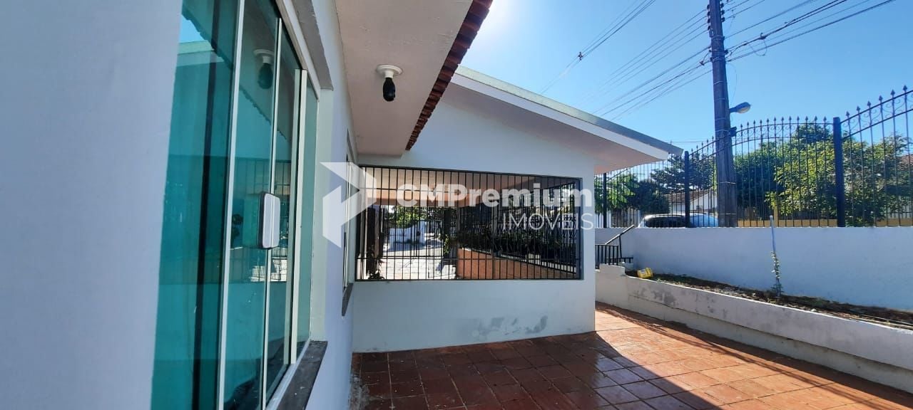 Casa com 2 dormitórios à venda, 170 m² por R$ 440.000,00 - Con...
