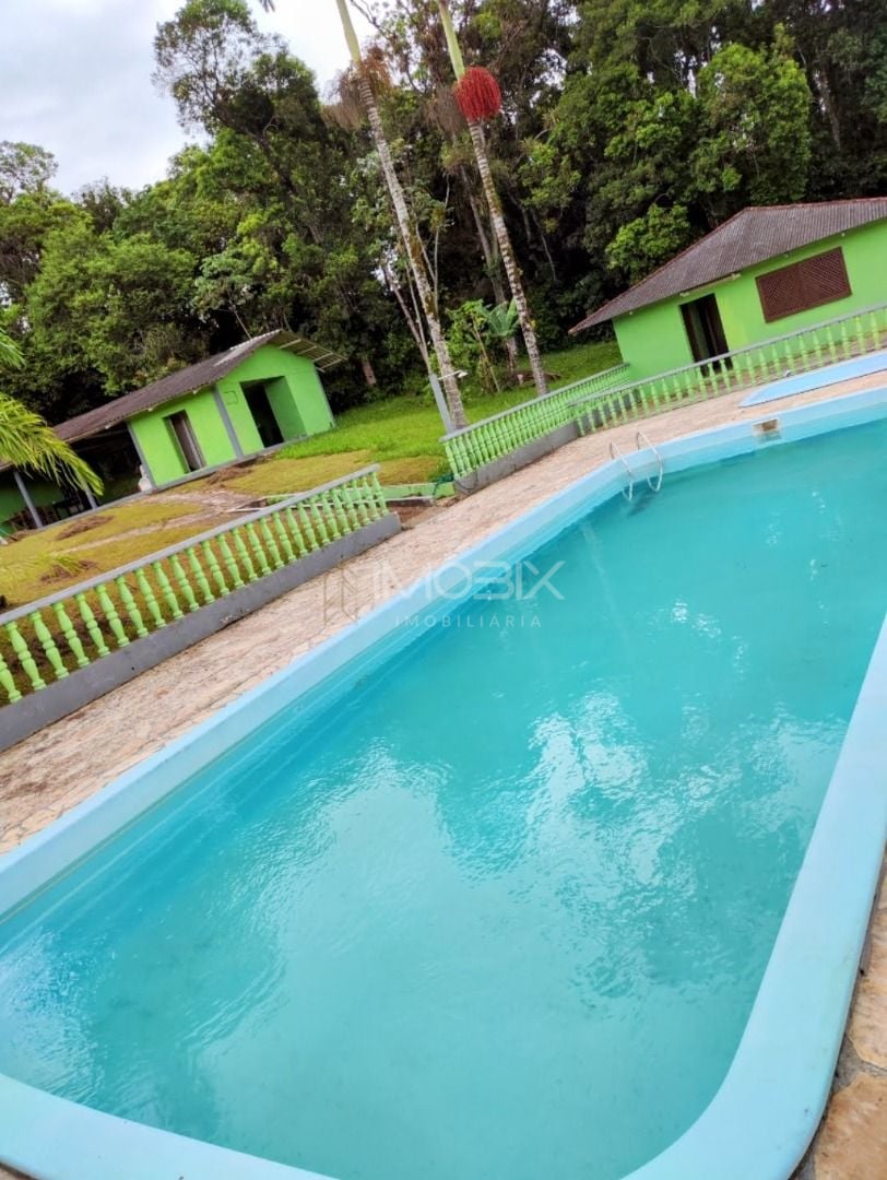 Chácara com 13 dormitórios à venda, 193600 m  por R  2.500.000...