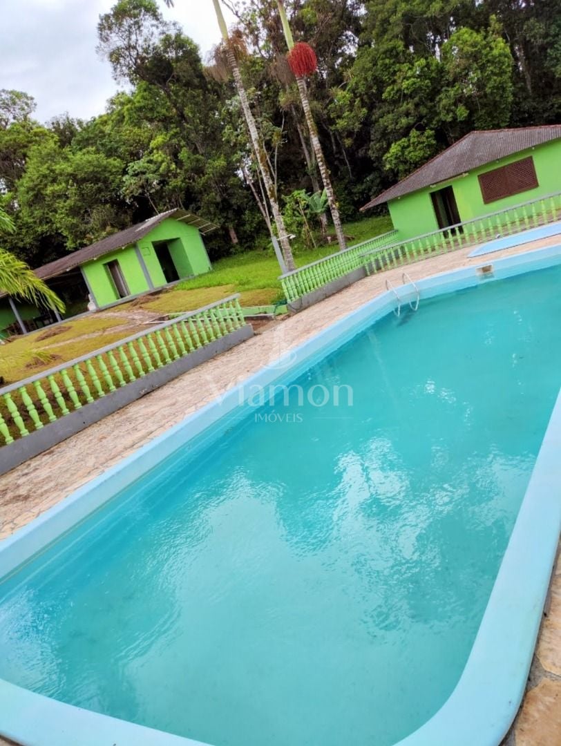 Chácara com 13 dormitórios à venda, 193600 m  por R  2.500.000...