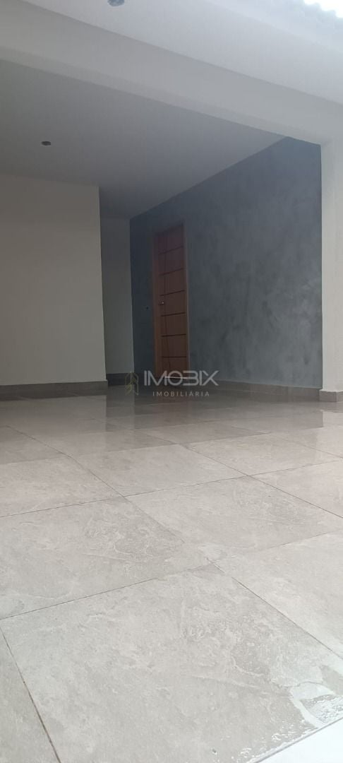 Casa com 3 dormitórios à venda, 94 m  por R  390.000,00 - Conj...