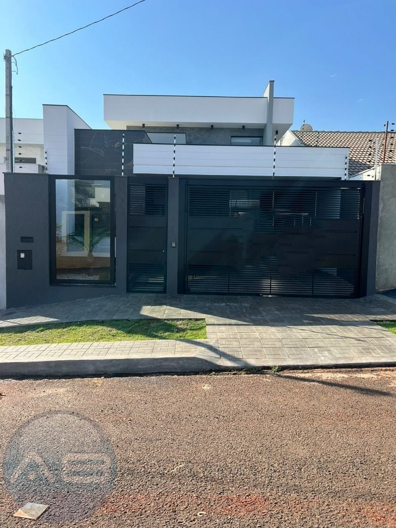 Casa com 3 dormitórios à venda, 136 m² por R$ 645.000,00 - Jar...