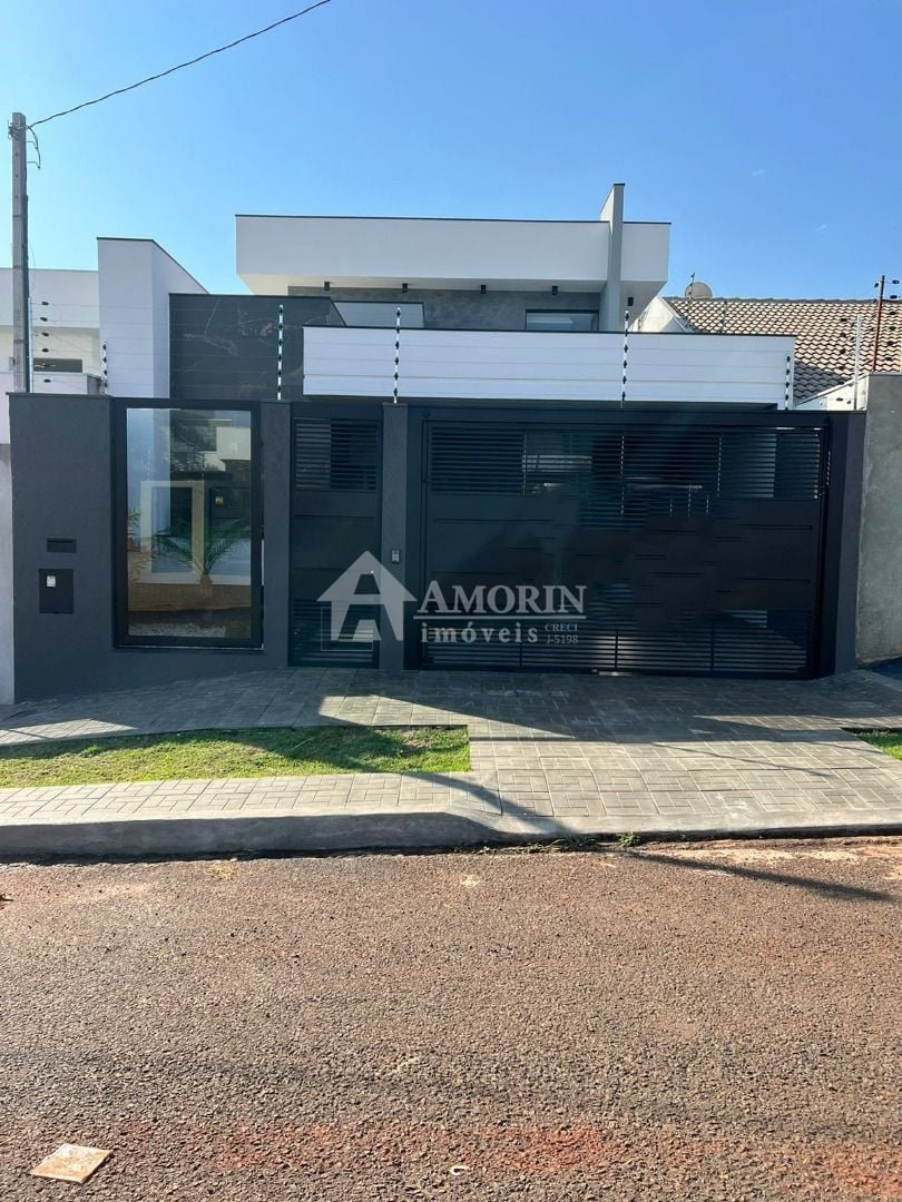 Casa com 3 dormitórios à venda, 136 m² por R$ 645.000,00 - Jar...