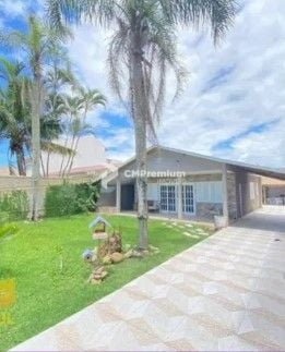 Casa com 3 dormitórios à venda, 399 m  por R  799.000,00 - Bal...