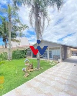 Casa com 3 dormitórios à venda, 399 m  por R  799.000,00 - Bal...