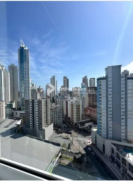 Apartamento com 3 dormitórios à venda, 140 m  por R  3.370.000...