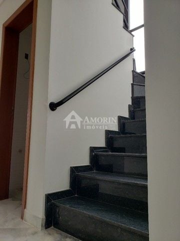 Sobrado com 3 dormitórios à venda, 121 m  por R  650.000,00 - ...