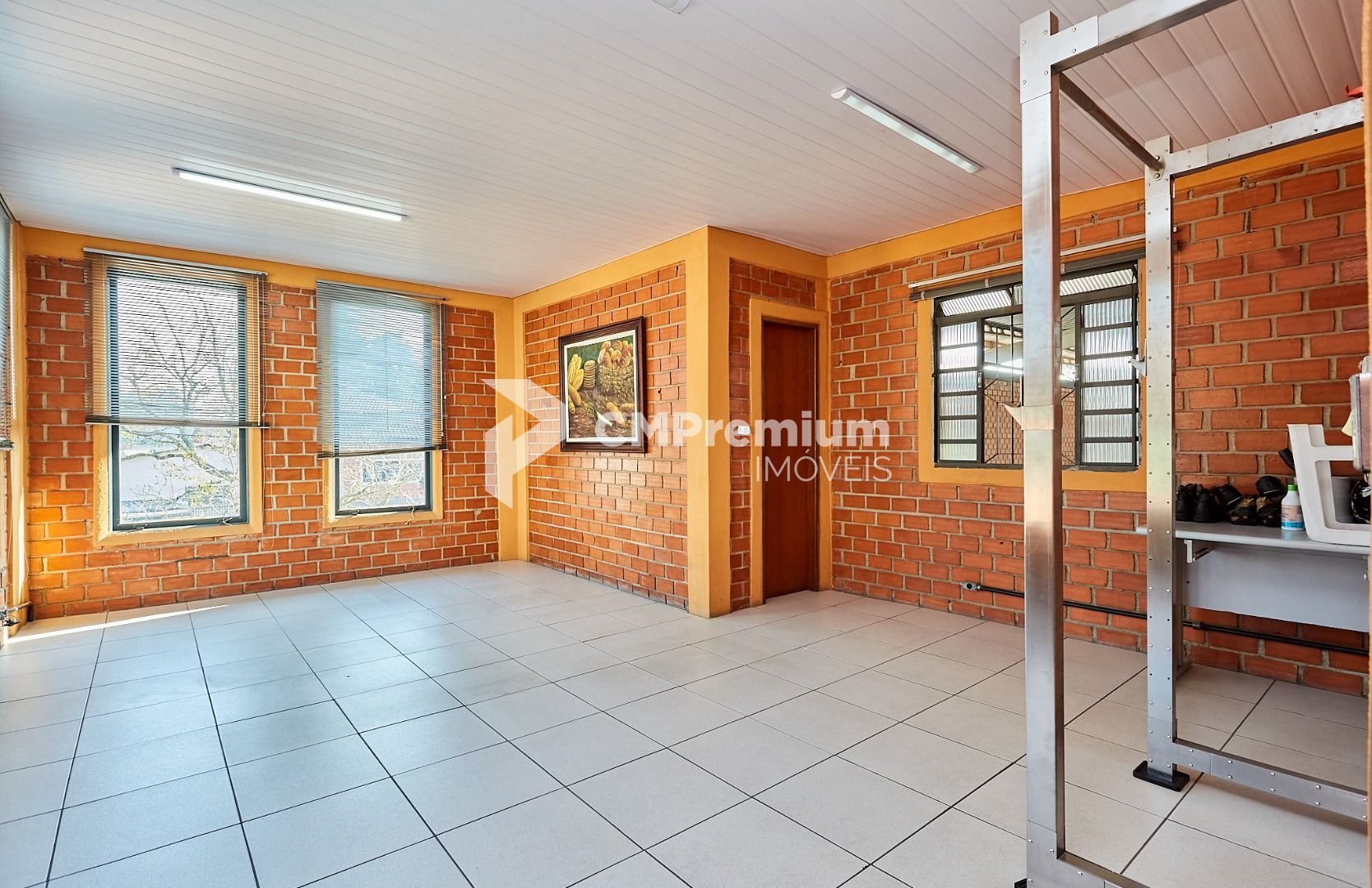 Barracão à venda, 500 m  por R  2.500.000,00 - Cidade Industri...