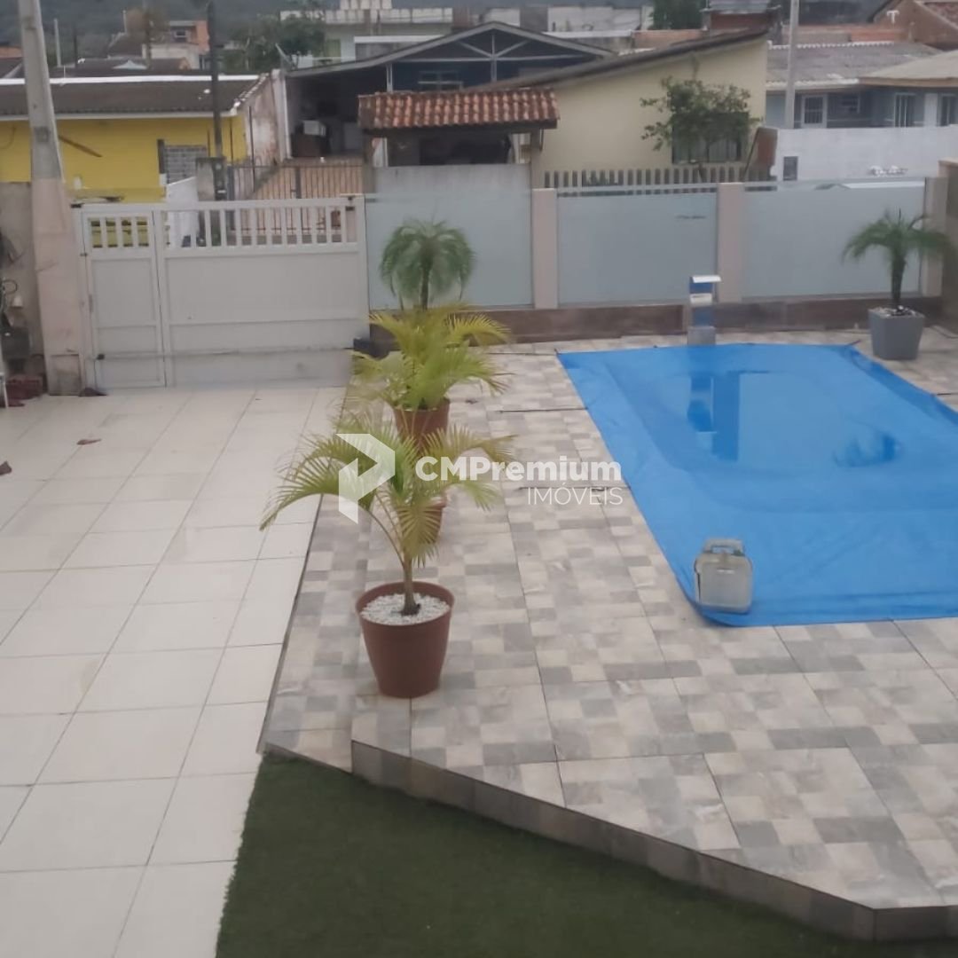 Sobrado com 4 dormitórios 01 Suíte  à venda, 200 m  por R  860...