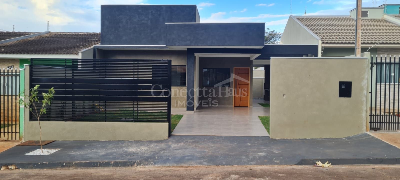 Casa com 3 dormitórios à venda, 88 m² por R$ 320.000,00 - Parq...