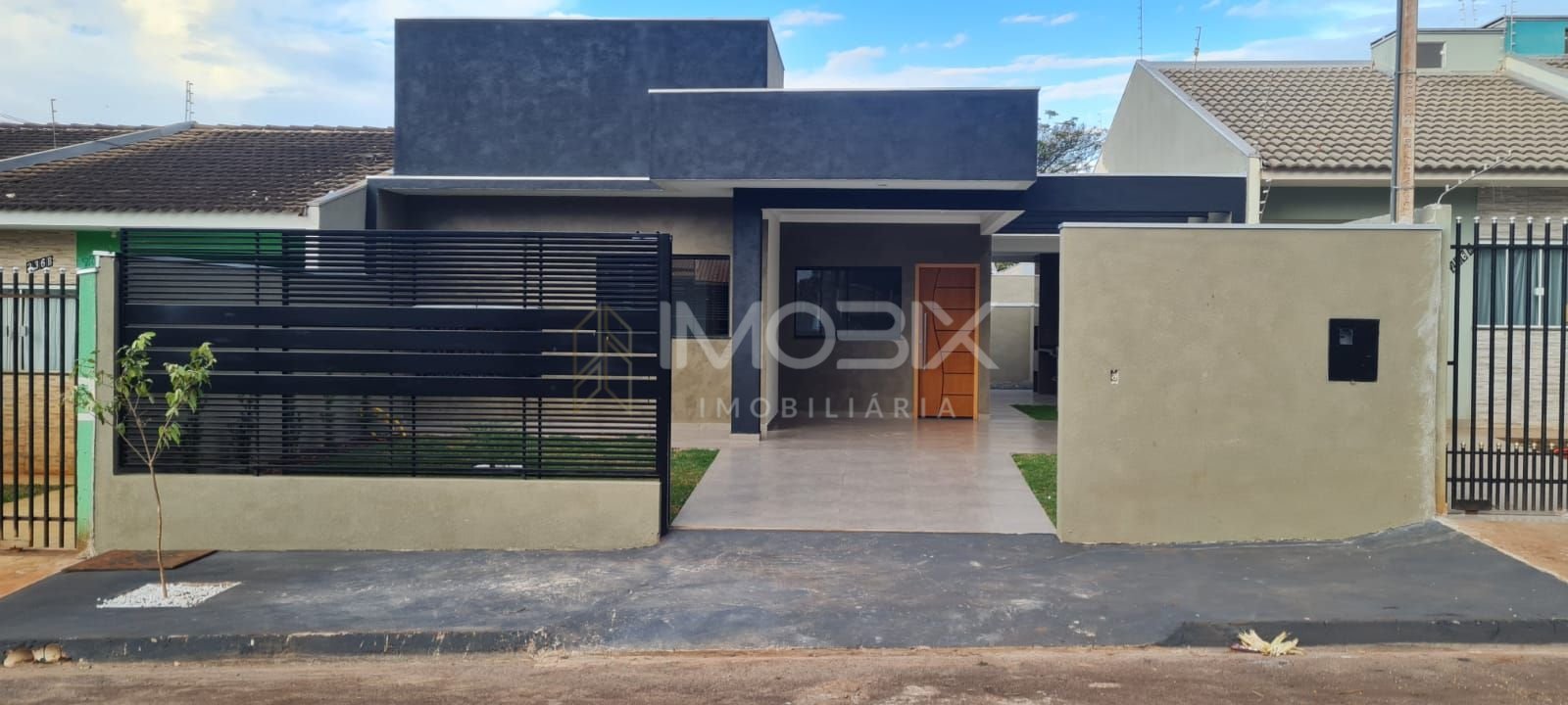 Casa com 3 dormitórios à venda, 88 m² por R$ 320.000,00 - Parq...