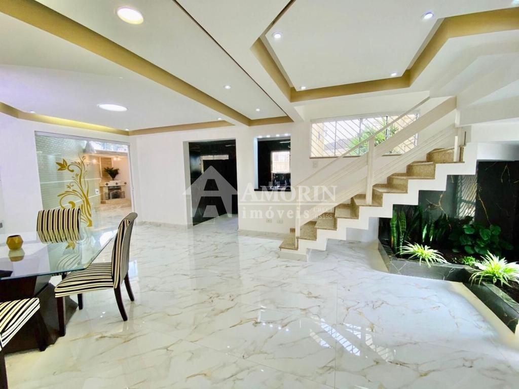 Casa com 3 dormitórios à venda, 250 m  por R  1.464.000,00 - M...