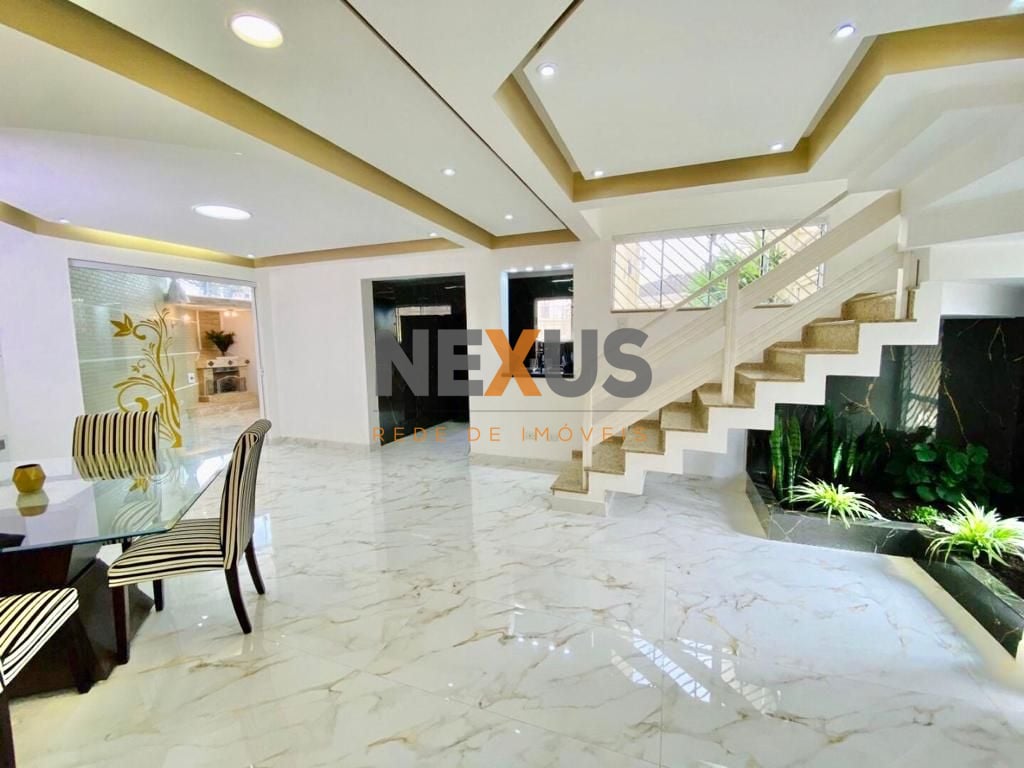 Casa com 3 dormitórios à venda, 250 m  por R  1.464.000,00 - M...