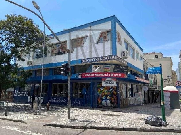 Prédio à venda, 1020 m  por R  3.300.000,00 - Centro - Curitib...