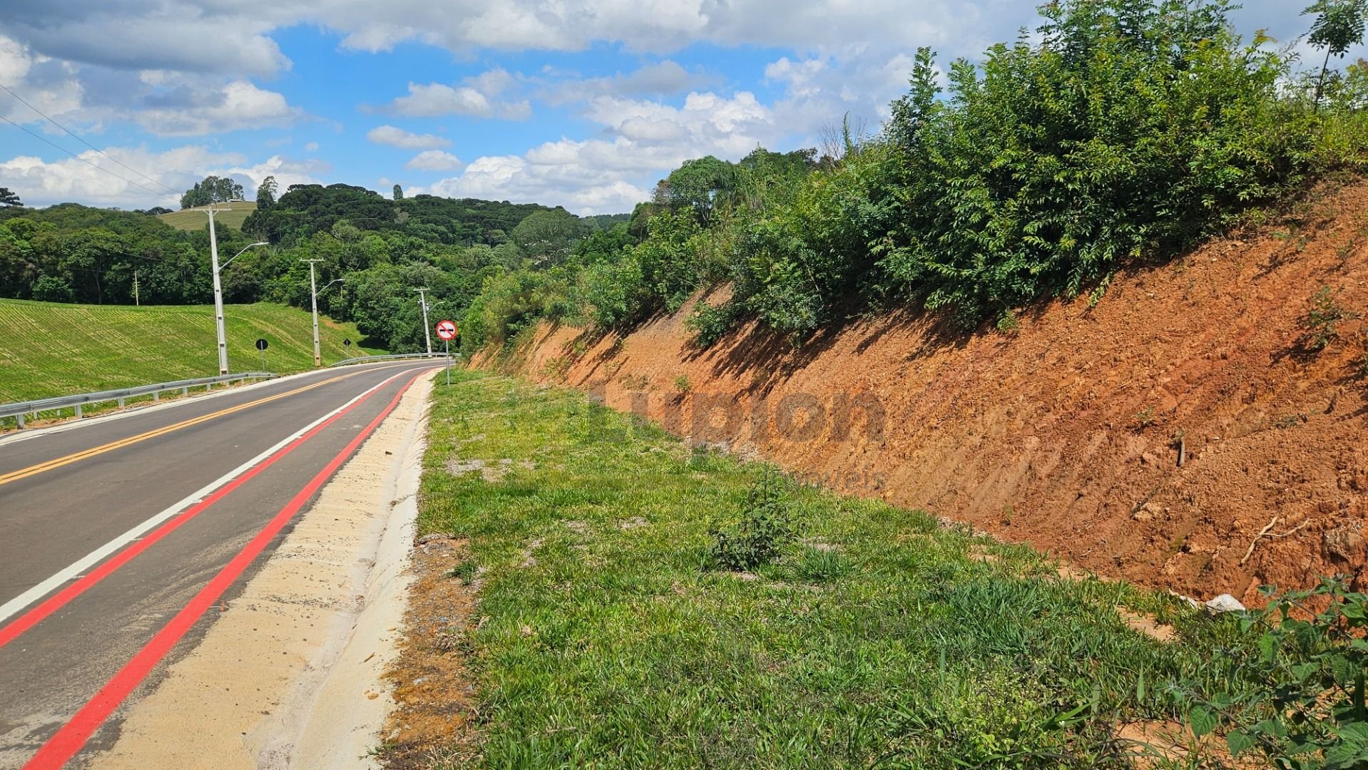 Chácara de 21.850 m  próxima a Araucária  refúgio ideal para m...