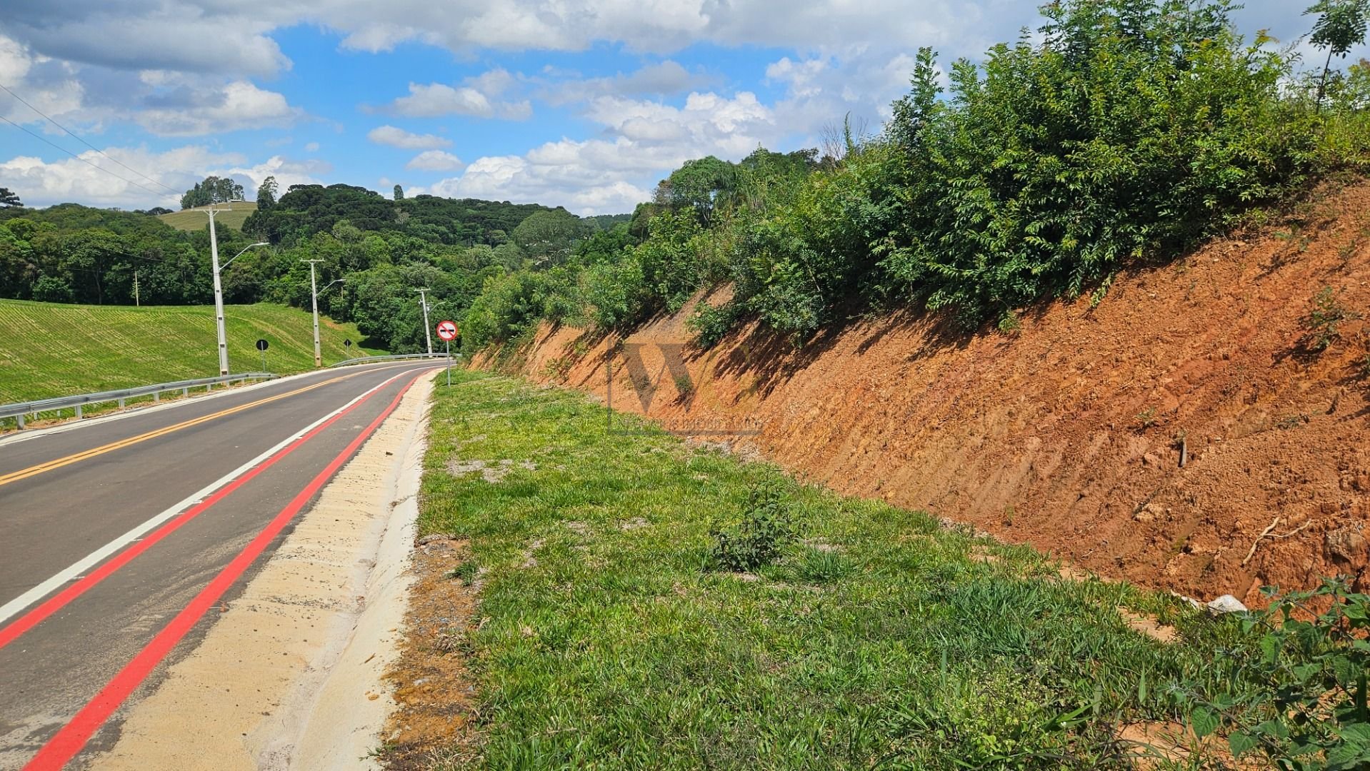 Chácara de 21.850 m  próxima a Araucária  refúgio ideal para m...