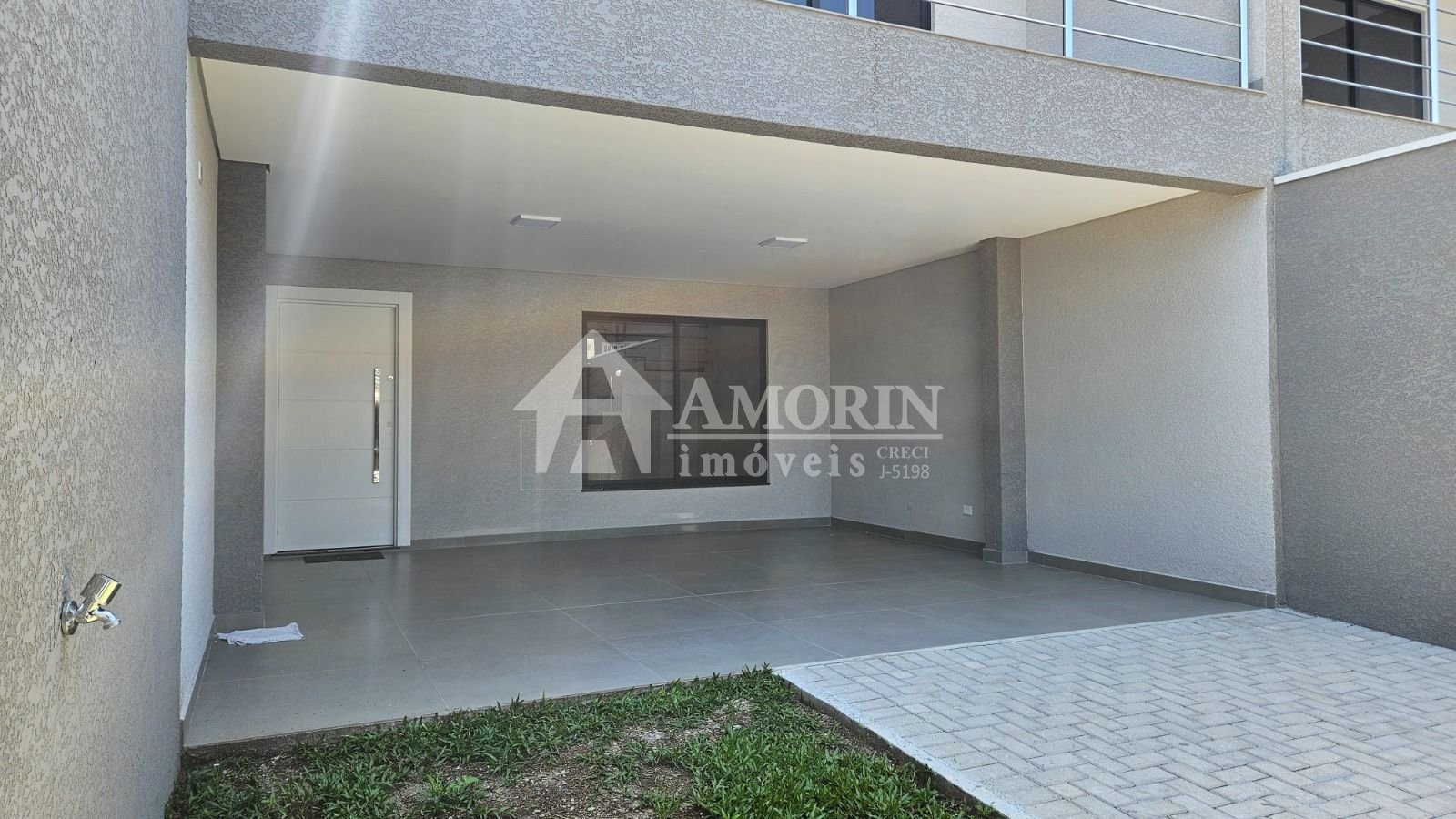 Sobrado 3 dormitórios, 01 suíte, à venda, 190m  por R  998.000...