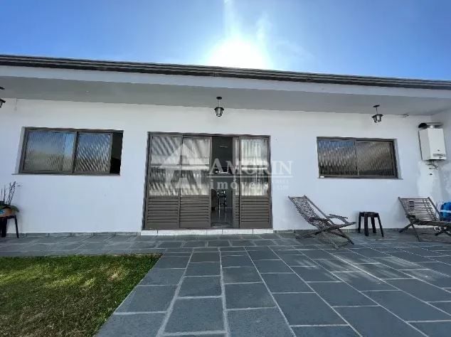 Casa com 4 dormitórios à venda, 480 m  por R  1.400.000,00 - J...