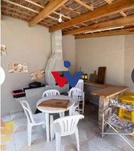 Casa com 3 dormitórios à venda, 399 m  por R  799.000,00 - Bal...
