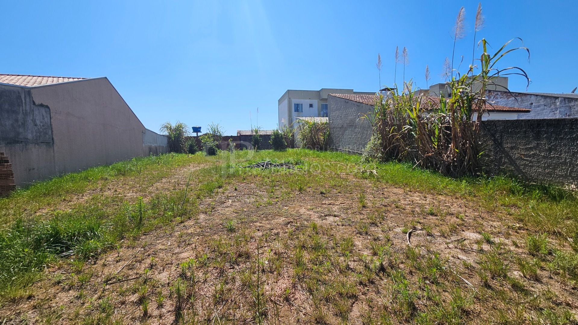 Terreno plano com 390m  em ótima localização  oportunidade imp...