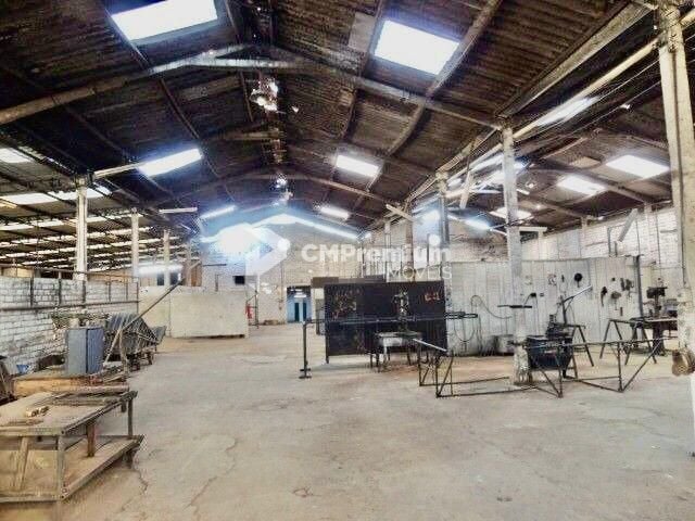 Barracão à venda, 3350 m  por R  2.800.000,00 - Ribeirão Verme...