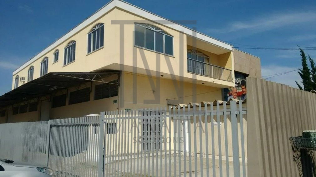 Barracão à venda, 600 m  por R  2.500.000,00 - Boqueirão - Cur...