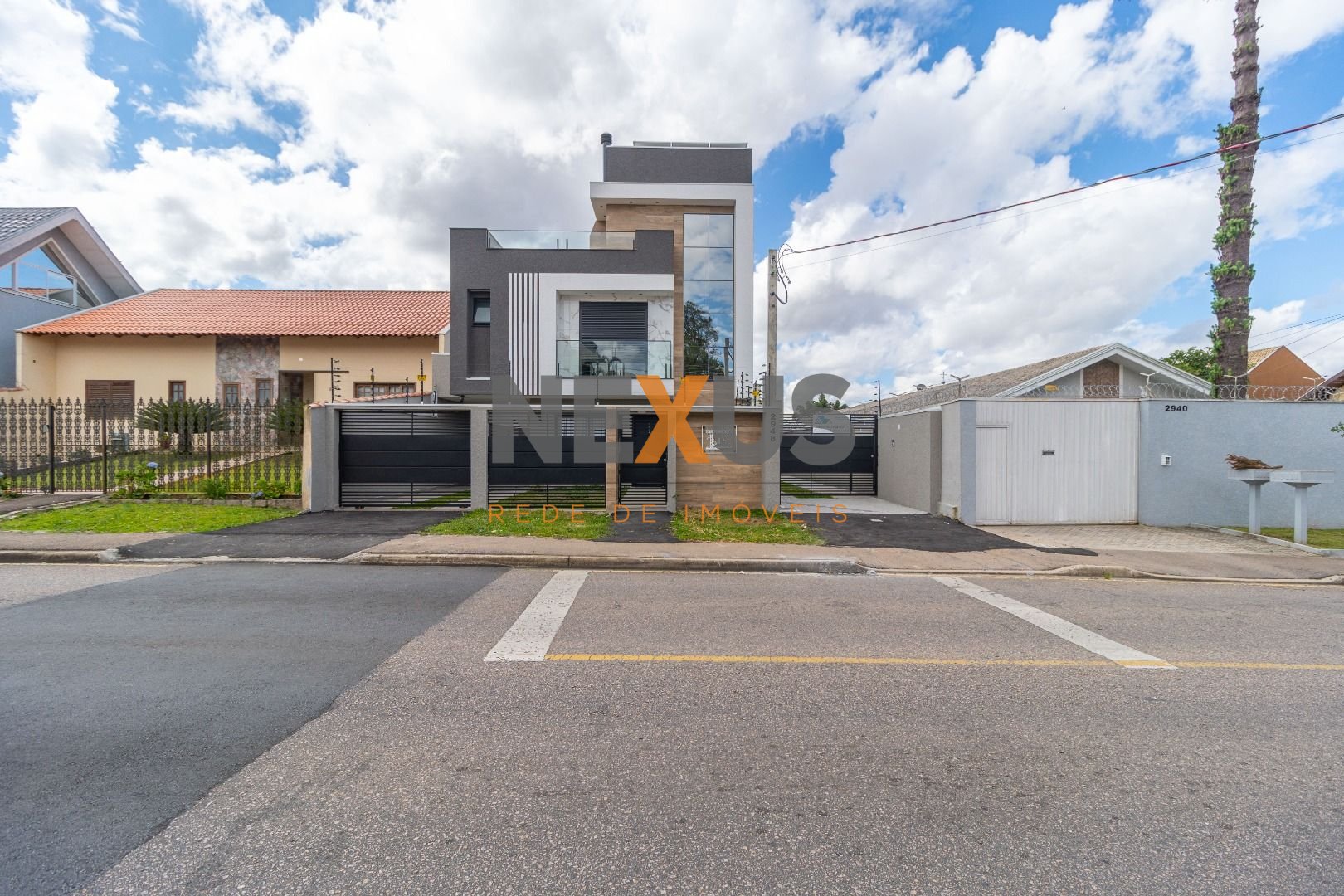 Sobrado com 3 dormitórios à venda, 180 m  por R  1.000.000,00 ...
