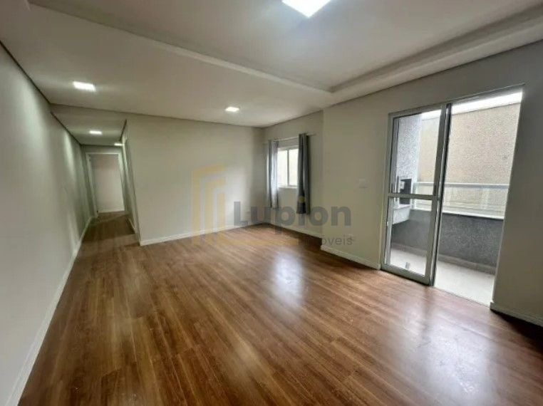 Apartamento com 2 dormitórios à venda, 81 m  por R  490.000,00...