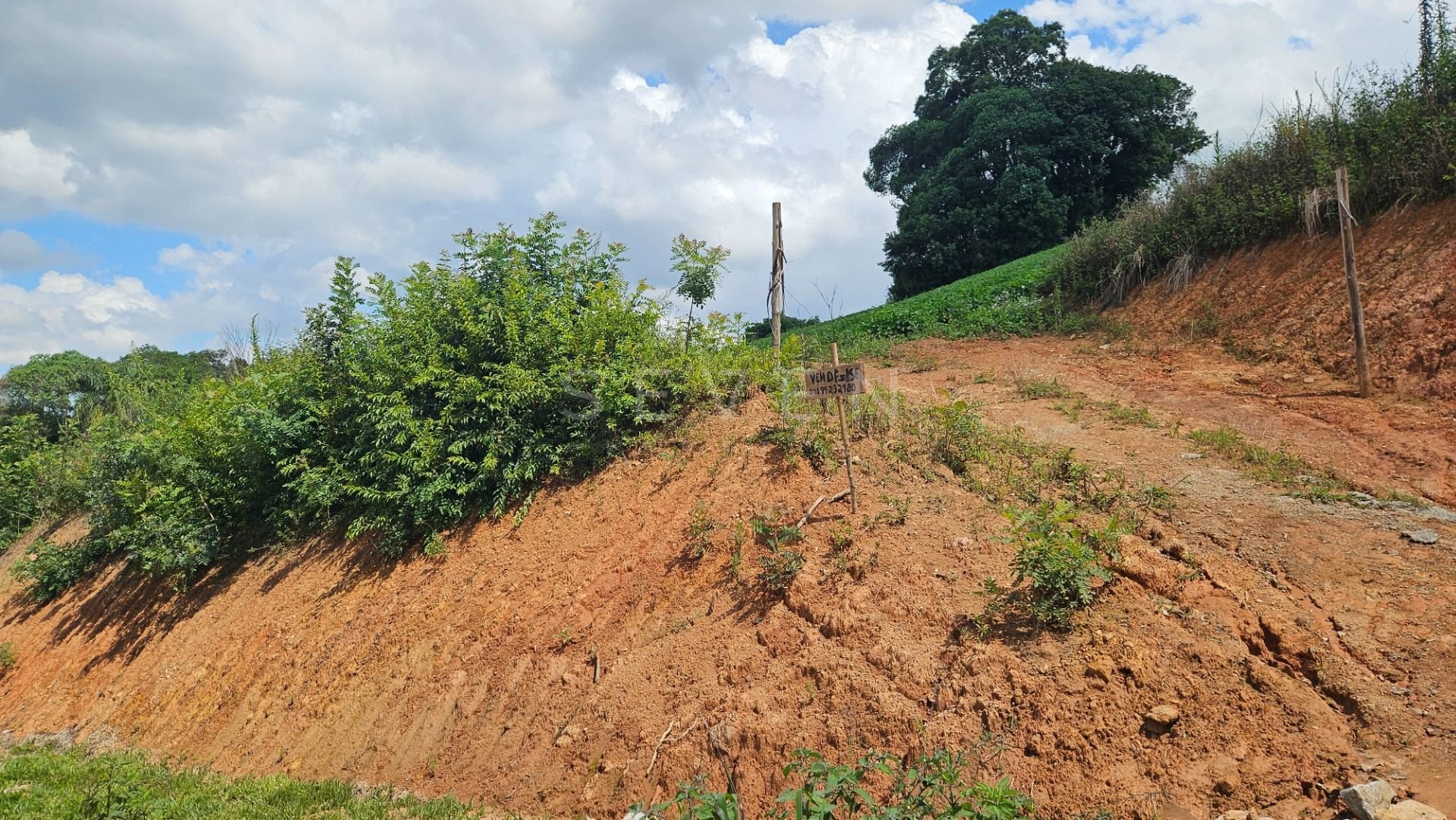Chácara de 21.850 m  próxima a Araucária  refúgio ideal para m...