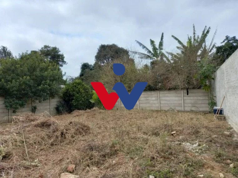 Terreno à venda, 750 m  por R  600.000,00 - Atuba - Curitiba PR