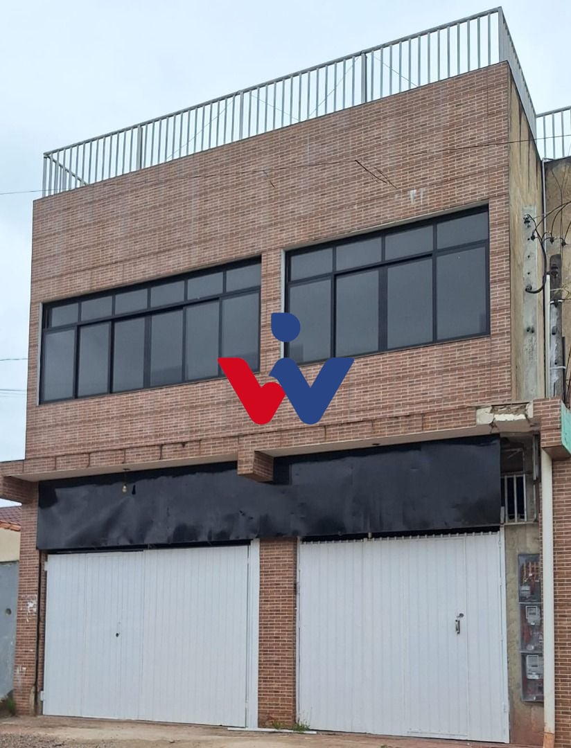 Sobrado com 3 dormitórios à venda, 365 m  por R  700.000,00 - ...