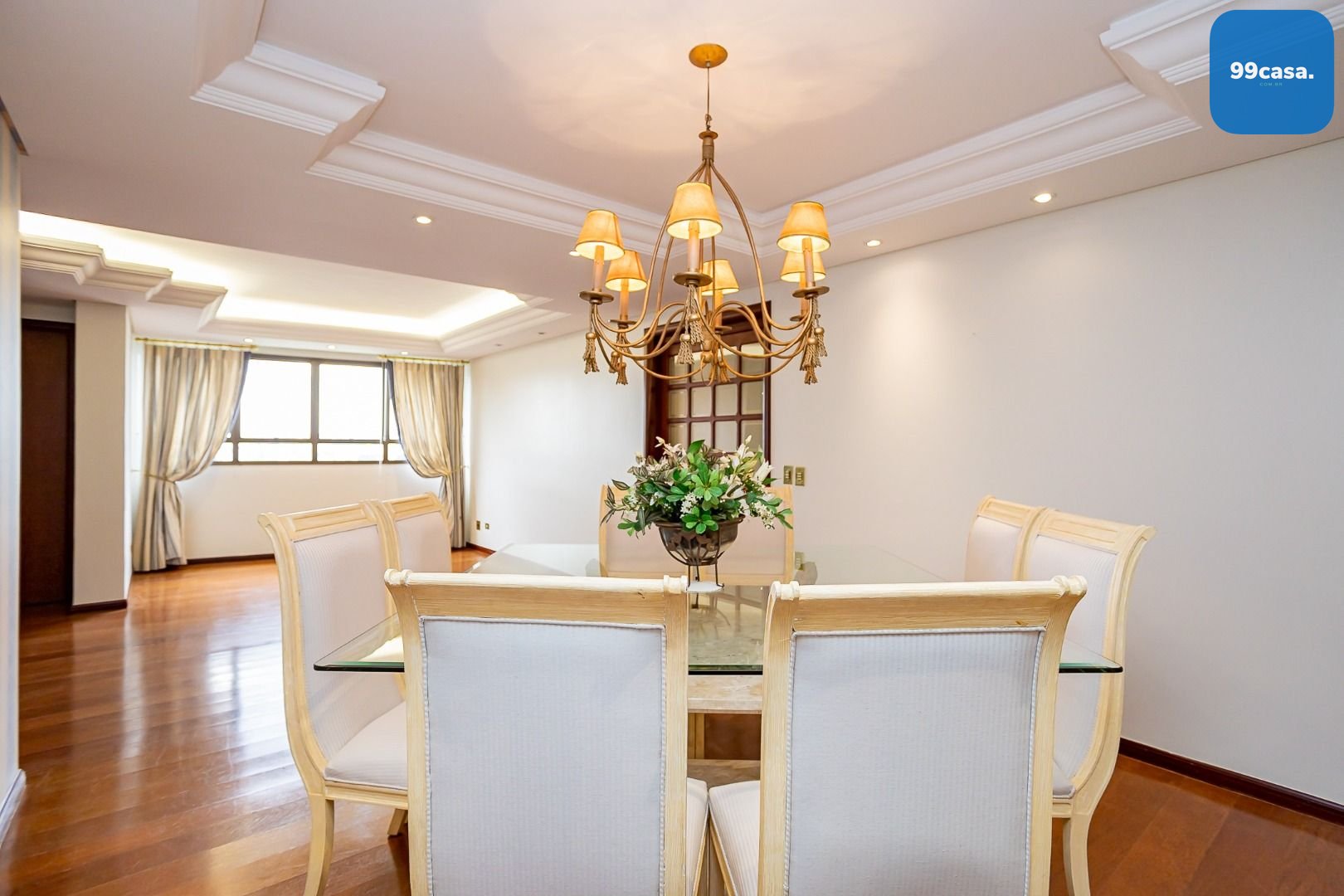 Apartamento de Luxo no Alto da XV  4 Quartos, Varanda e 3 Vag...