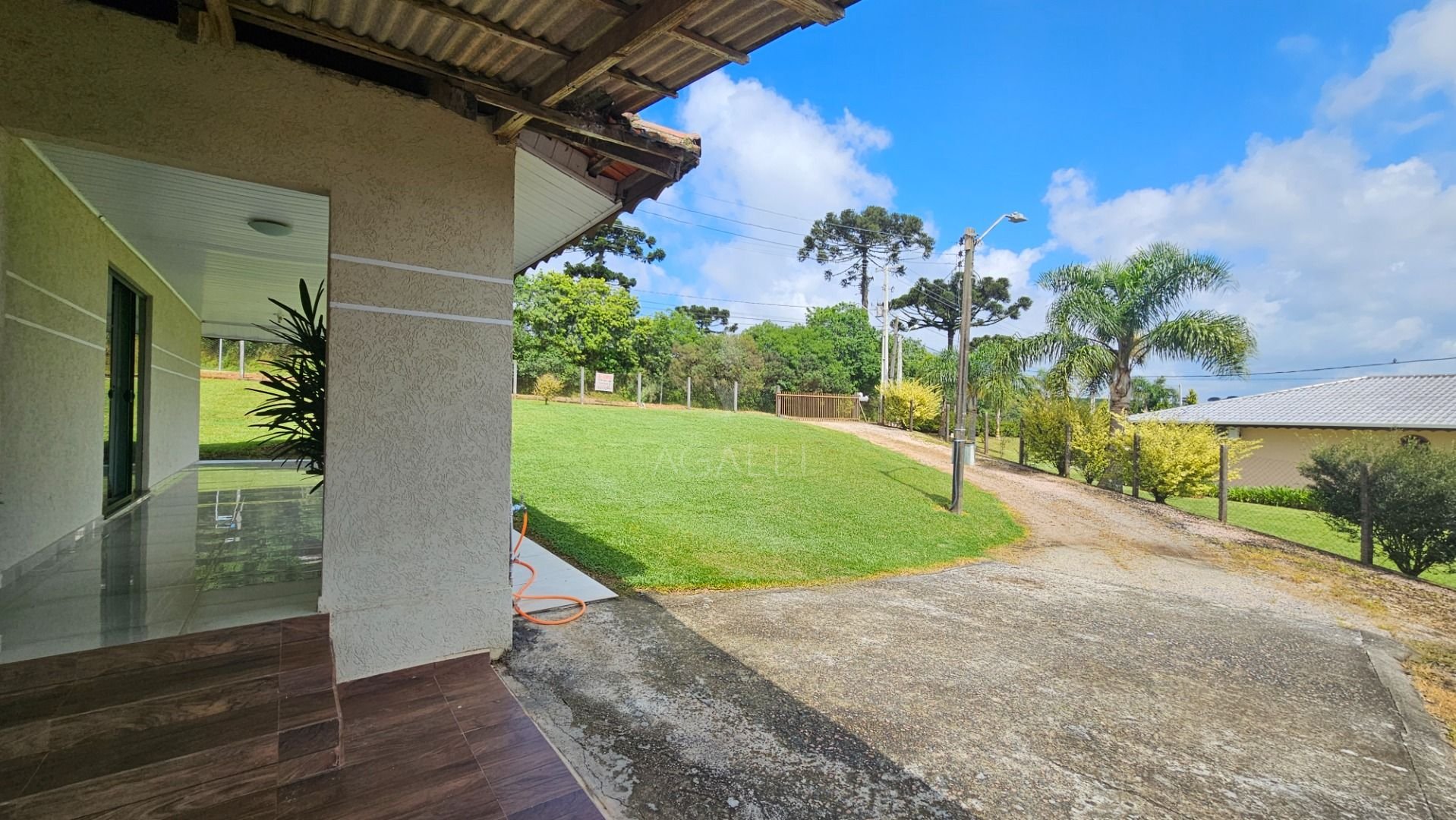 Chácara com 3 dormitórios à venda, 5000 m  por R  800.000 - Ac...
